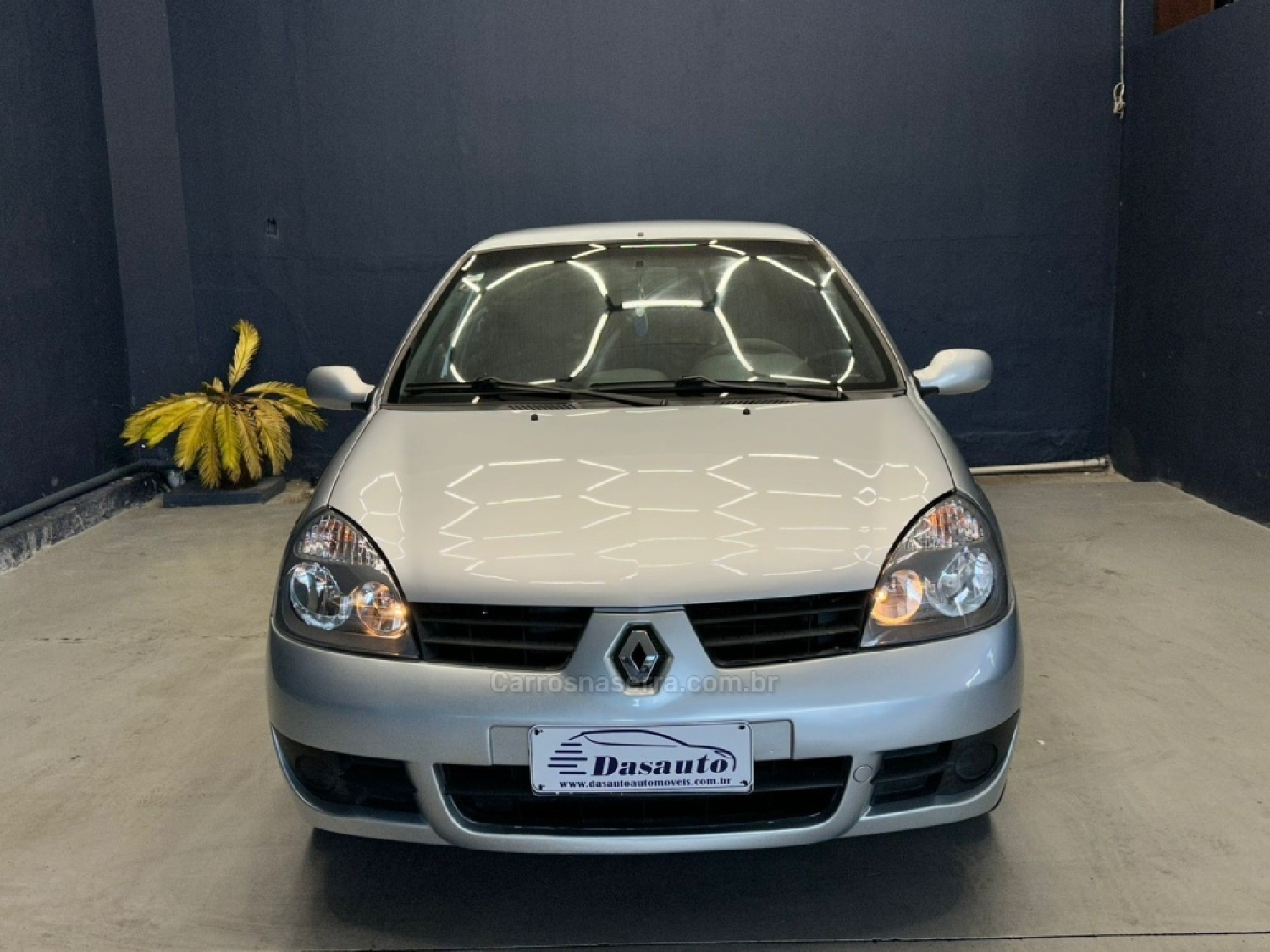 RENAULT - CLIO - 2006/2007 - Prata - R$ 17.000,00