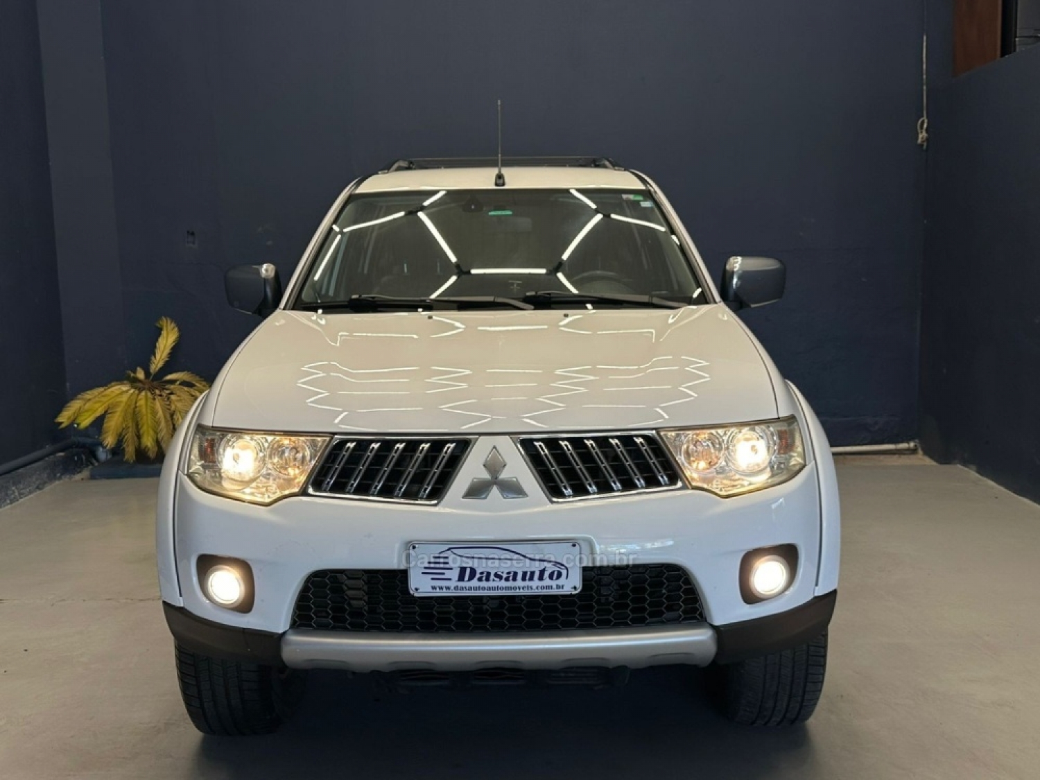 MITSUBISHI - PAJERO DAKAR - 2011/2012 - Branca - R$ 118.000,00