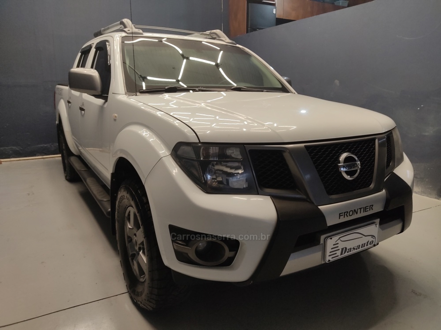 NISSAN - FRONTIER - 2013/2014 - Branca - R$ 113.000,00