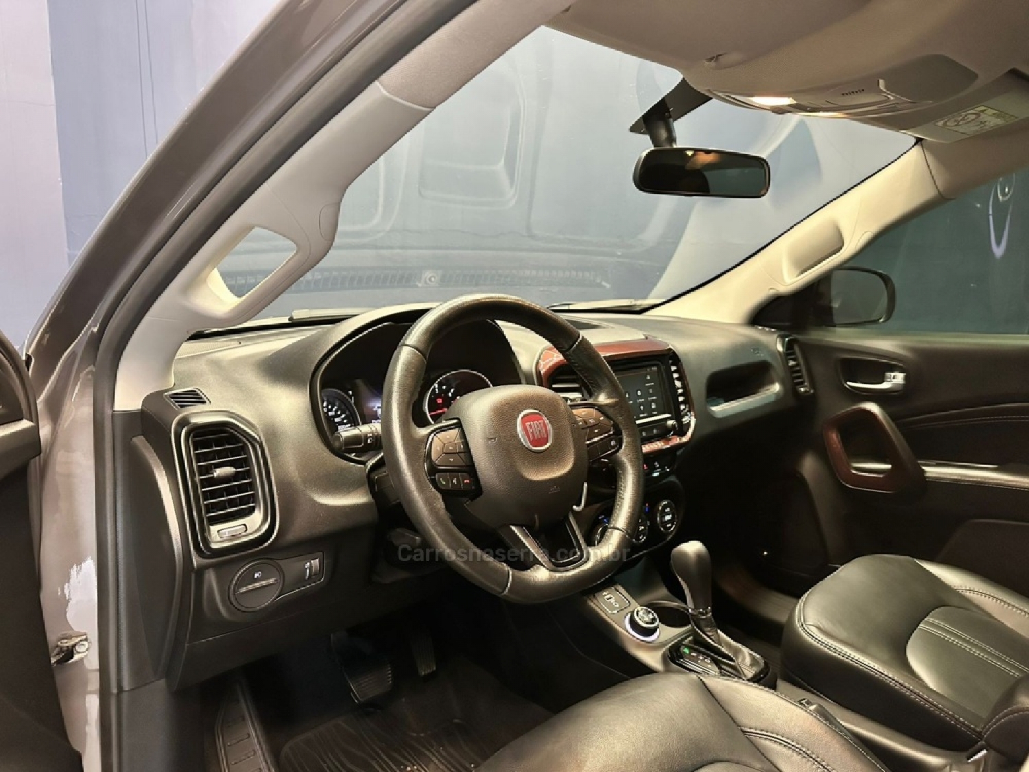 FIAT - TORO - 2019/2020 - Cinza - R$ 114.000,00