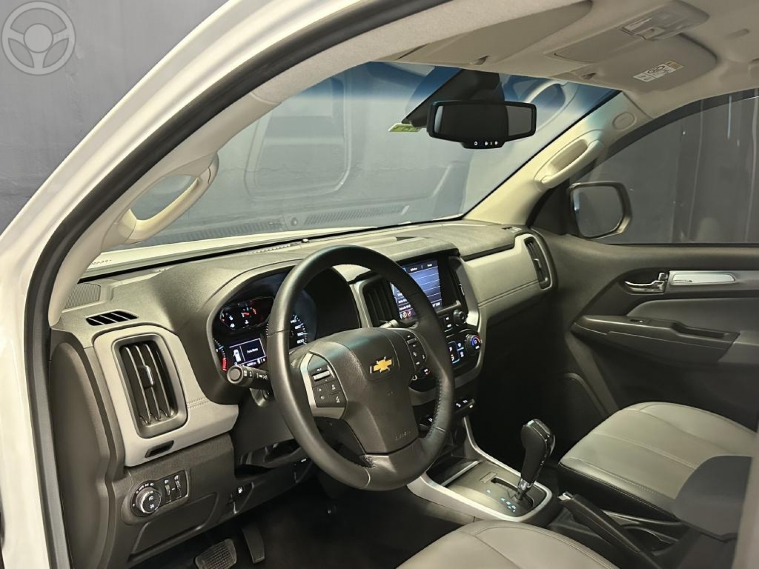 CHEVROLET - S10 2.8 HIGH COUNTRY 4X4 CD 16V TURBO DIESEL 4P AUTOMÁTICO - 2021/2022 - BRANCA - R$ 218.000,00