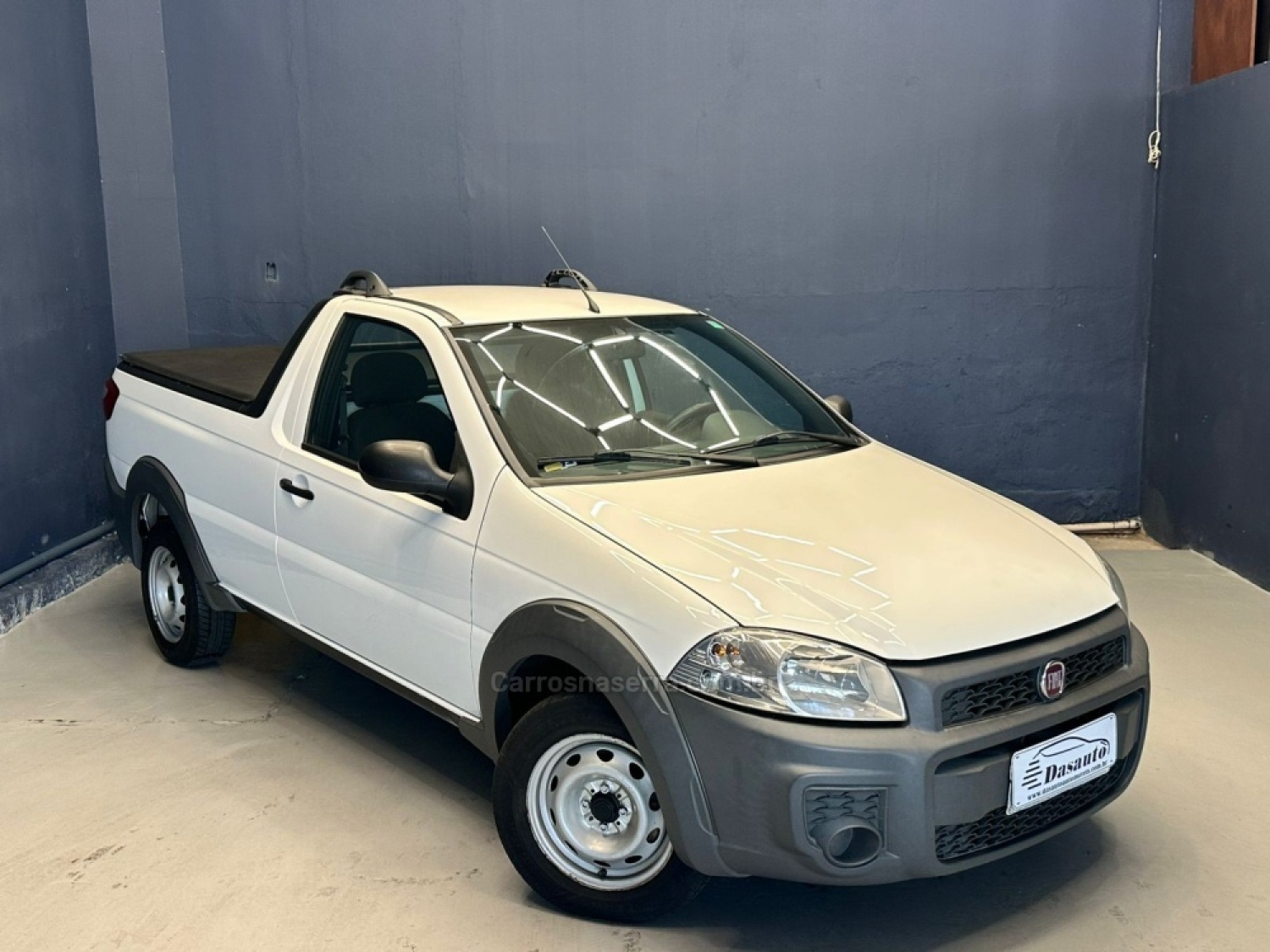 FIAT - STRADA - 2019/2020 - Branca - R$ 60.000,00