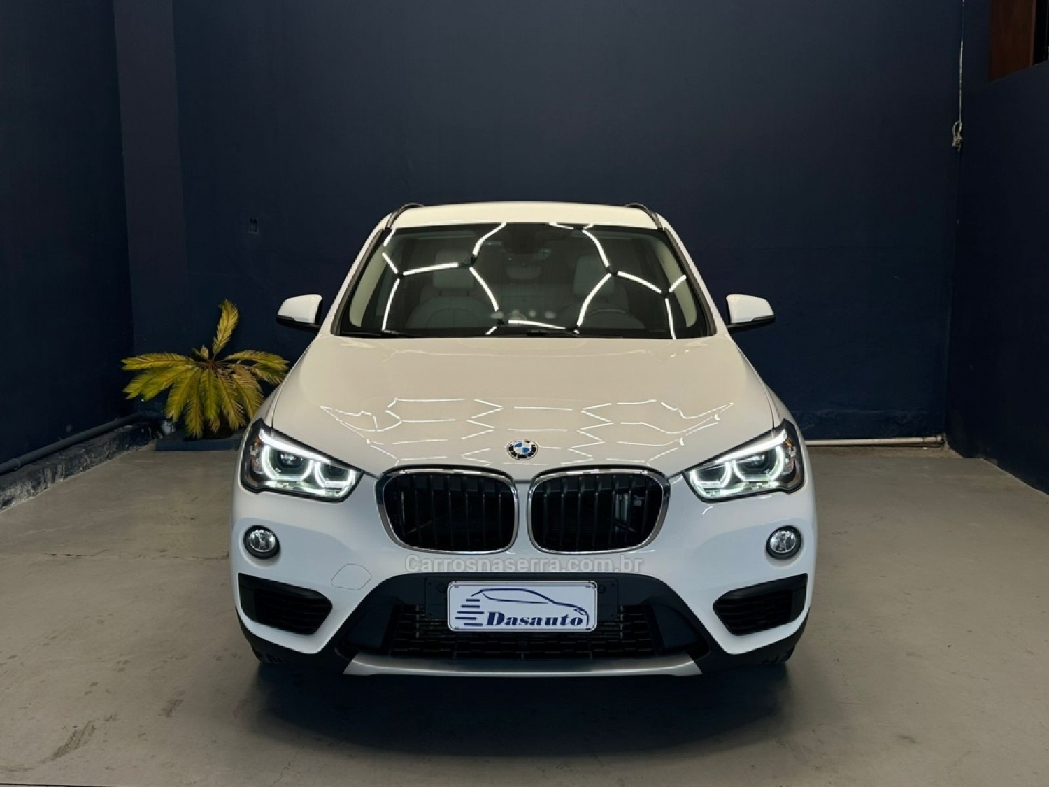 BMW - X1 - 2017/2018 - Branca - R$ 137.000,00