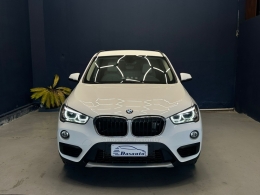 BMW - X1 - 2017/2018 - Branca - R$ 137.000,00