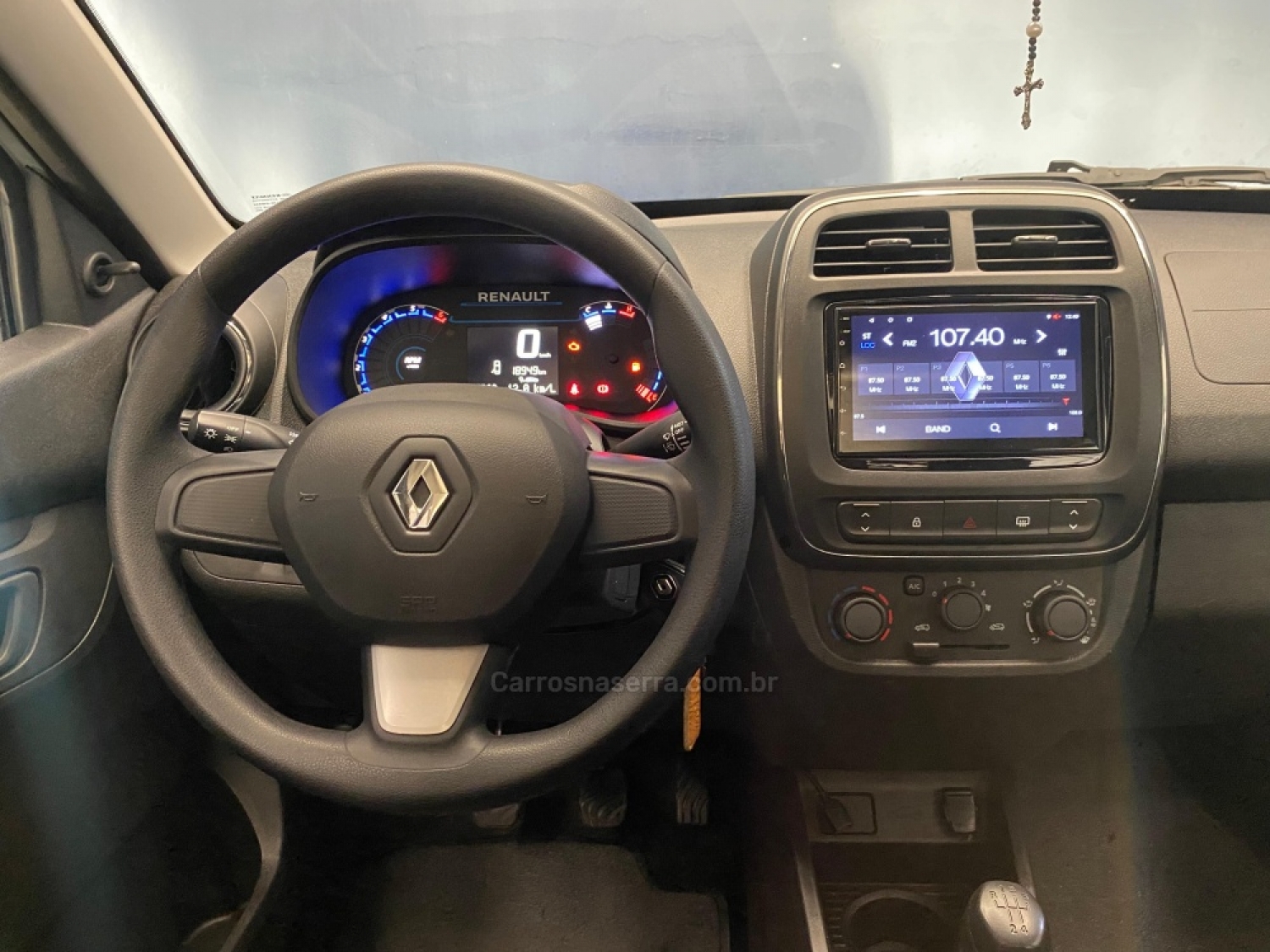 RENAULT - KWID - 2023/2024 - Branca - R$ 58.000,00