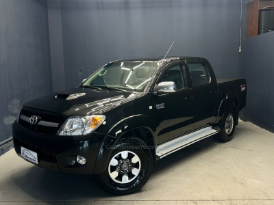 TOYOTA - HILUX - 2008/2008 - Preta - R$ 109.000,00