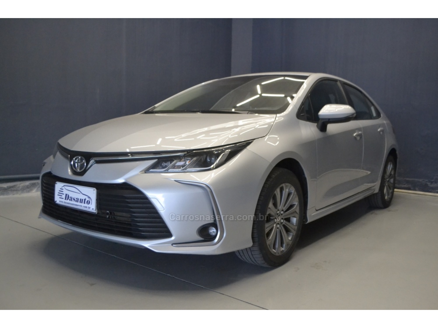 TOYOTA - COROLLA - 2019/2020 - Prata - R$ 118.000,00