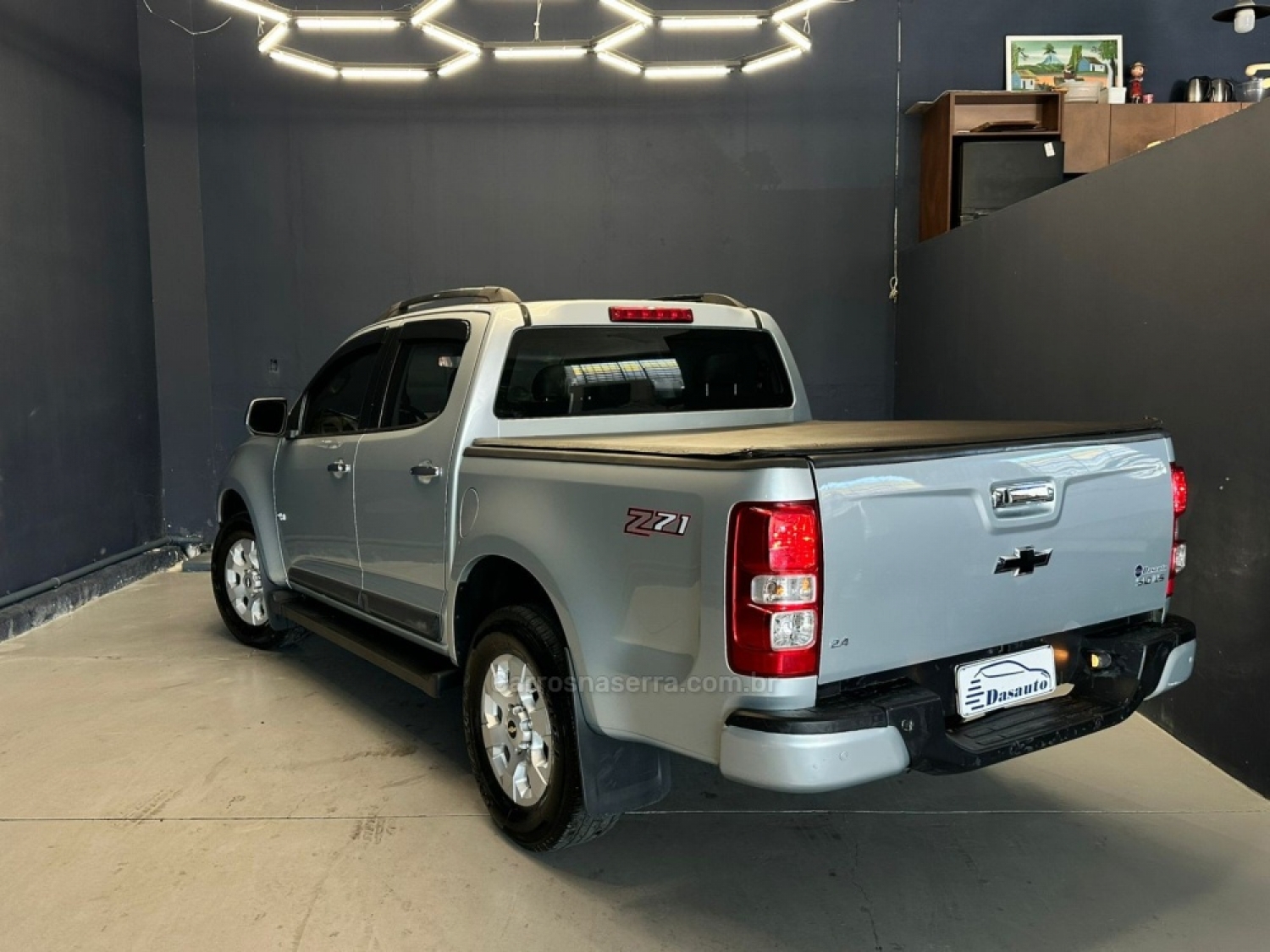 CHEVROLET - S10 - 2012/2013 - Prata - R$ 80.000,00