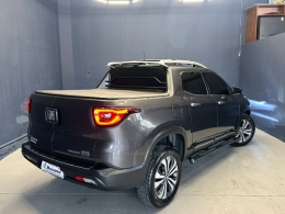 FIAT - TORO - 2021/2022 - Cinza - R$ 125.800,00