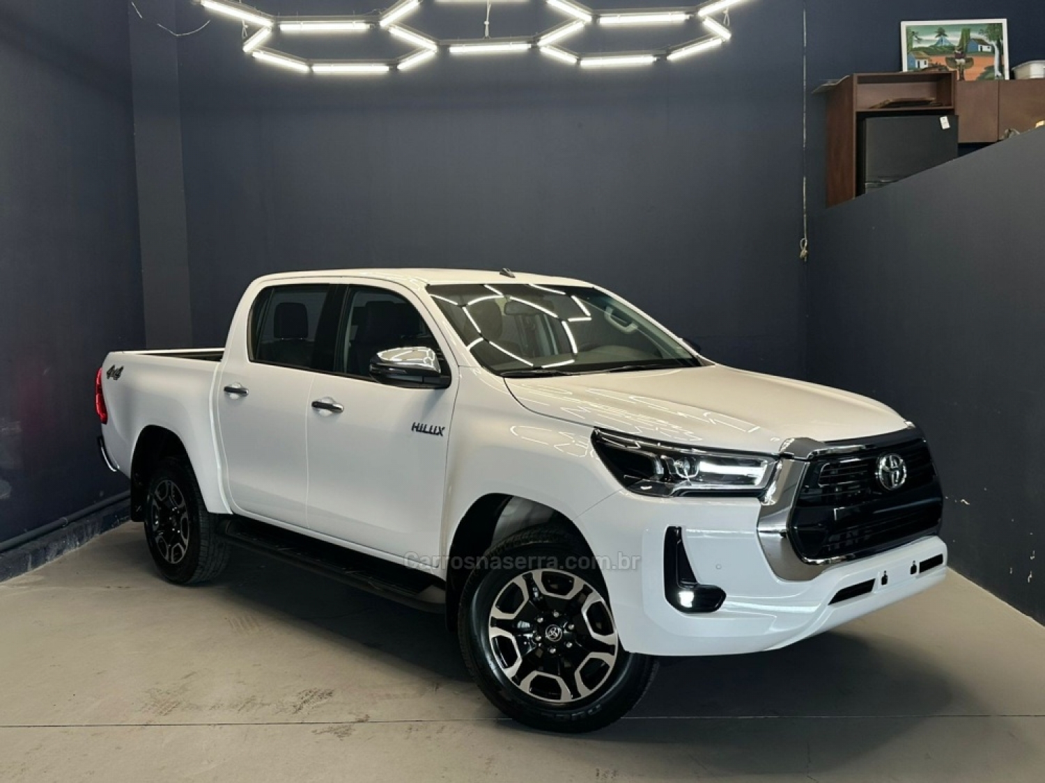 TOYOTA - HILUX - 2025/2025 - Branca - Sob Consulta