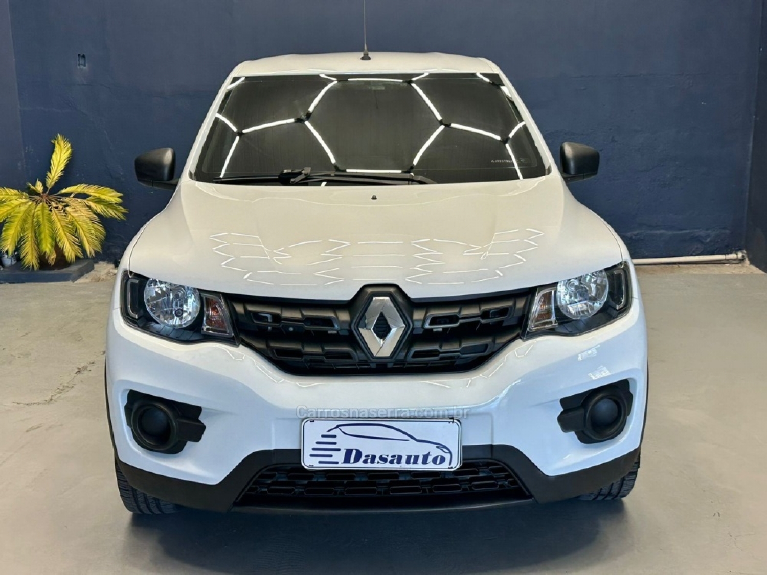 RENAULT - KWID - 2019/2020 - Branca - R$ 48.000,00