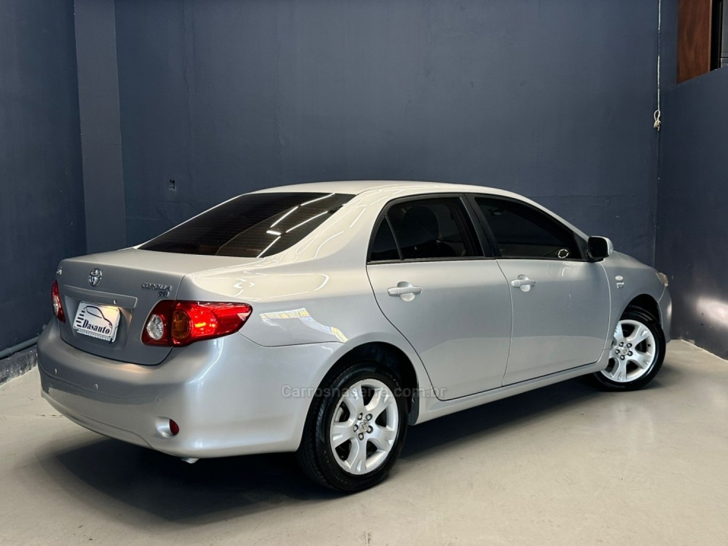 TOYOTA - COROLLA - 2011/2011 - Prata - R$ 58.000,00