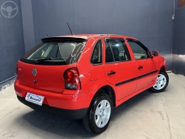 VOLKSWAGEN - GOL 1.0 MI 8V FLEX 4P MANUAL G.IV - 2008/2009 - VERMELHA - R$ 28.000,00