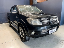 TOYOTA - HILUX - 2008/2008 - Preta - R$ 110.000,00