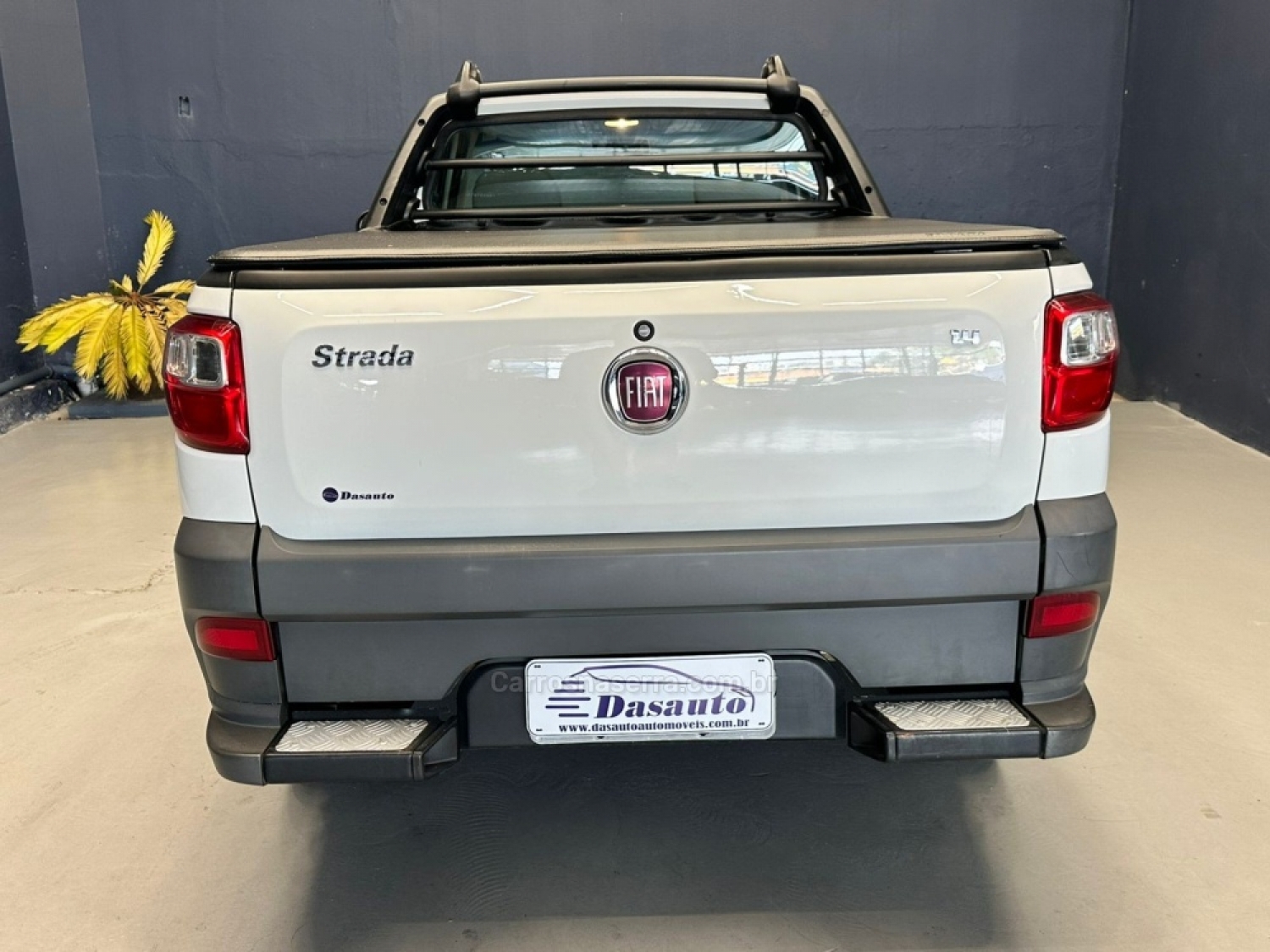 FIAT - STRADA - 2015/2015 - Branca - R$ 48.000,00