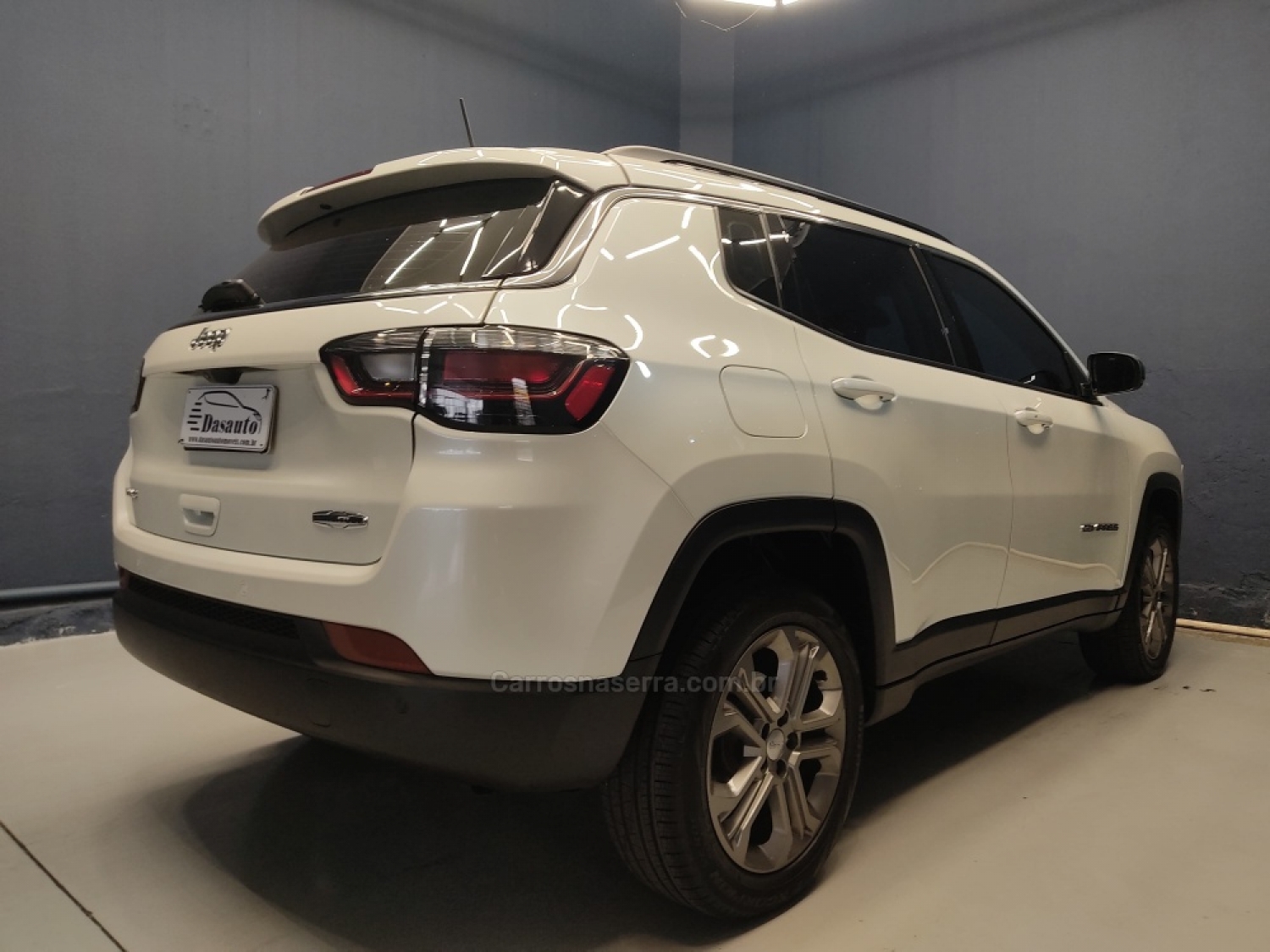 JEEP - COMPASS - 2022/2023 - Branca - R$ 185.900,00