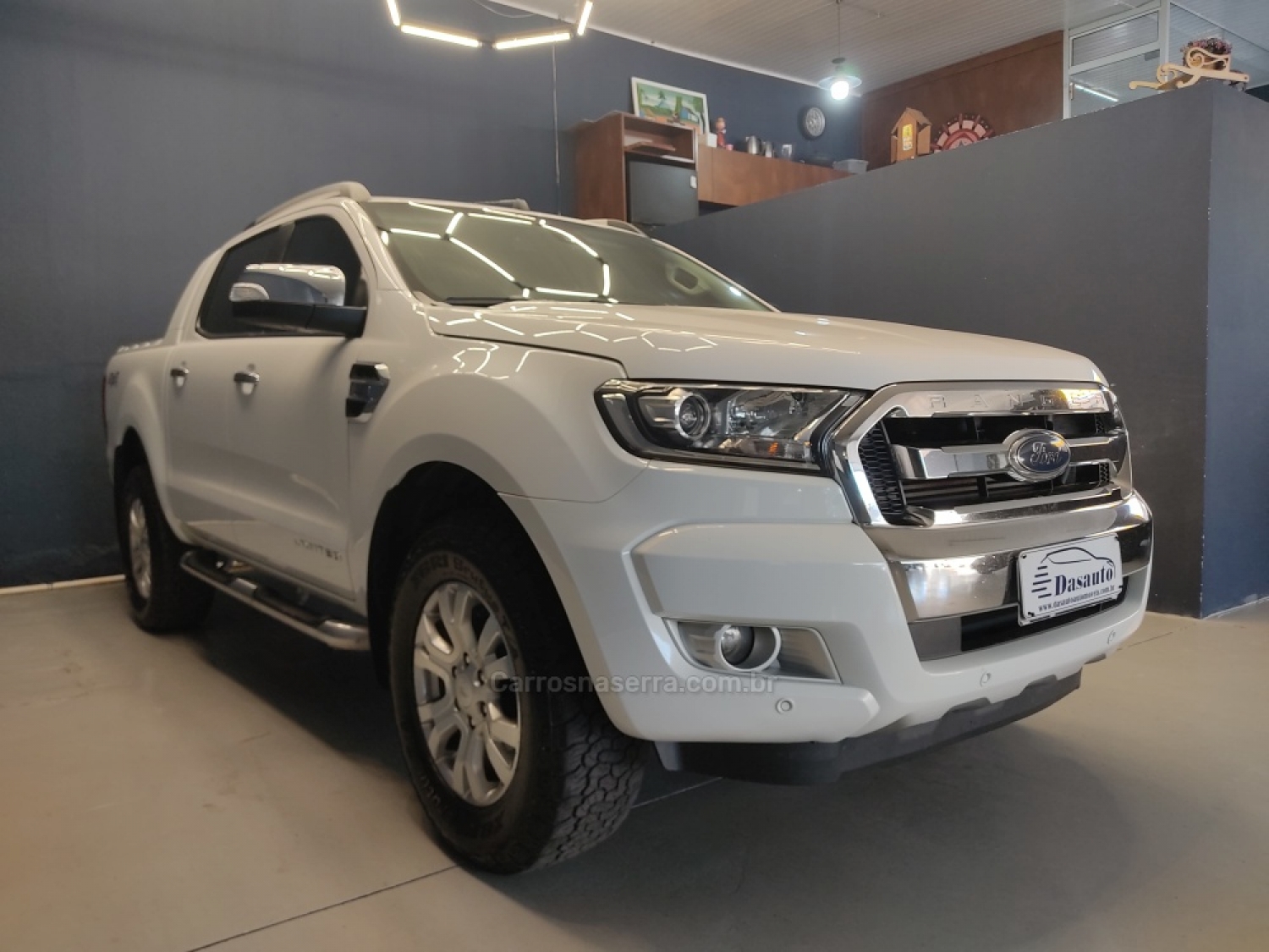 FORD - RANGER - 2017/2018 - Branca - R$ 158.000,00