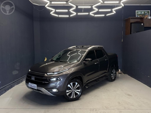 FIAT - TORO 1.3 VOLCANO T270 4X2 16V FLEX 4P AUTOMÁTICO - 2021/2022 - CINZA - R$ 123.000,00