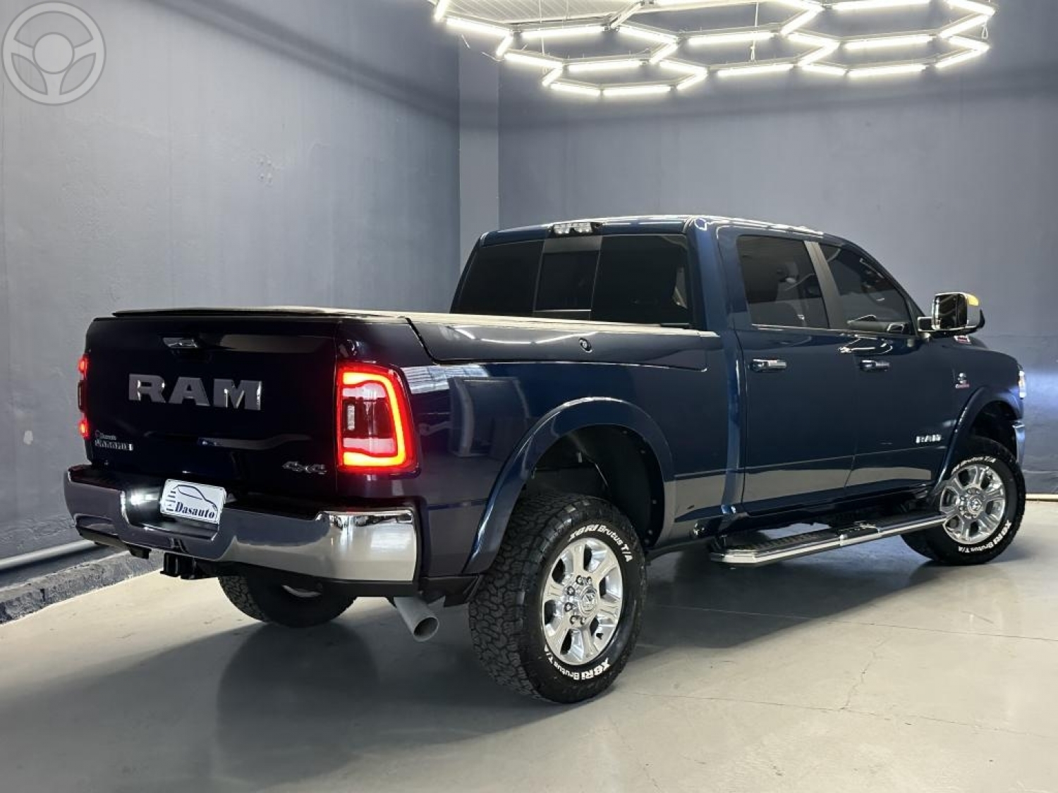 RAM - 2500 LARAMIE 6.7 NIGHT ED TURBO CD 4X4 DIESEL 4P AUTOMÁTICO - 2021/2021 - AZUL - R$ 378.000,00