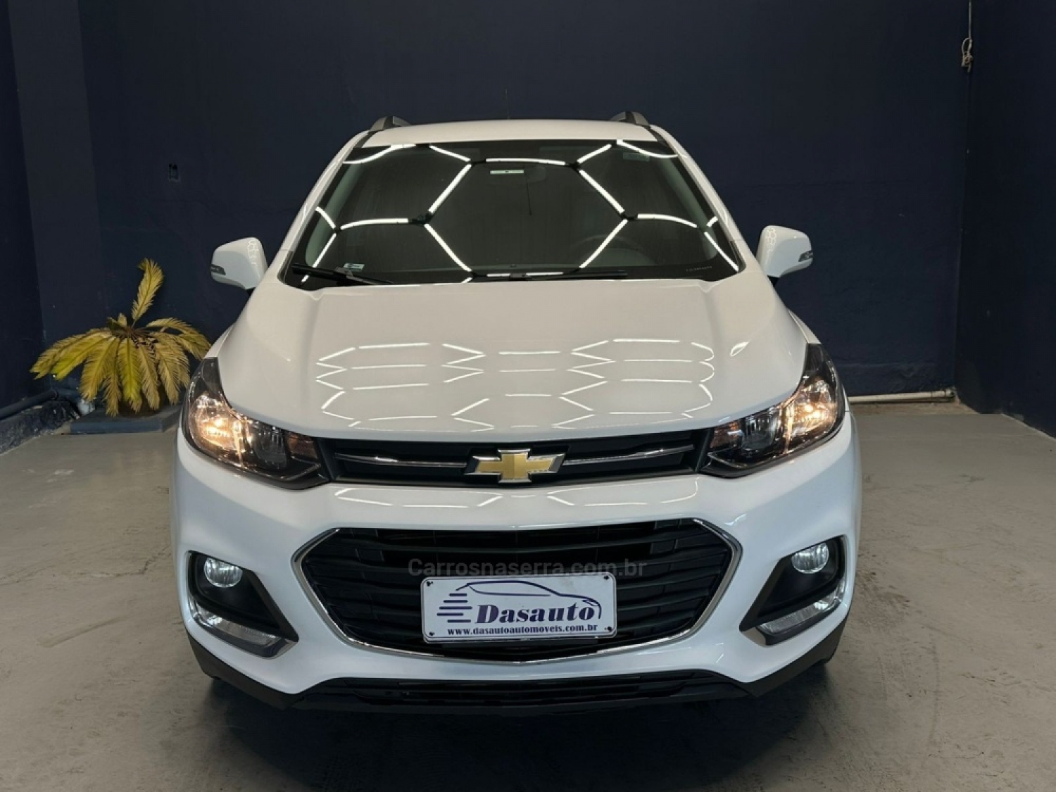 CHEVROLET - TRACKER - 2017/2018 - Branca - R$ 84.000,00