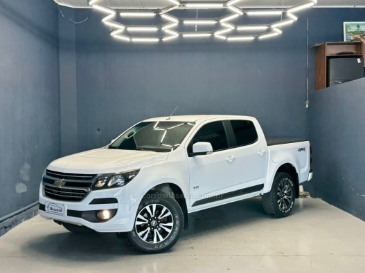 CHEVROLET - S10 - 2018/2019 - Branca - R$ 148.000,00