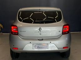 RENAULT - SANDERO - 2014/2015 - Prata - R$ 39.800,00