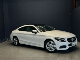 MERCEDES-BENZ - C 180 - 2017/2018 - Branca - R$ 158.000,00