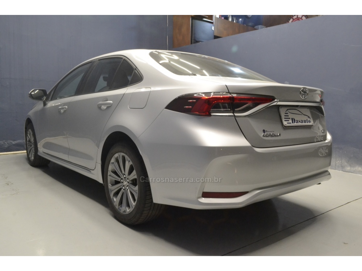 TOYOTA - COROLLA - 2019/2020 - Prata - R$ 118.000,00