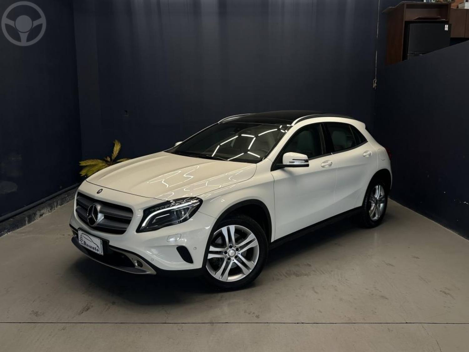 MERCEDES-BENZ - GLA 250 2.0 16V TURBO ENDURO 4P AUTOMÁTICO - 2016/2016 - BRANCA - R$ 128.000,00