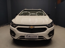 CHEVROLET - ONIX - 2017/2018 - Branca - R$ 75.000,00