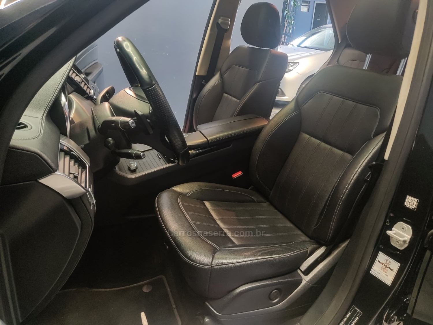 MERCEDES-BENZ - GLE 350D - 2017/2018 - Preta - R$ 228.000,00