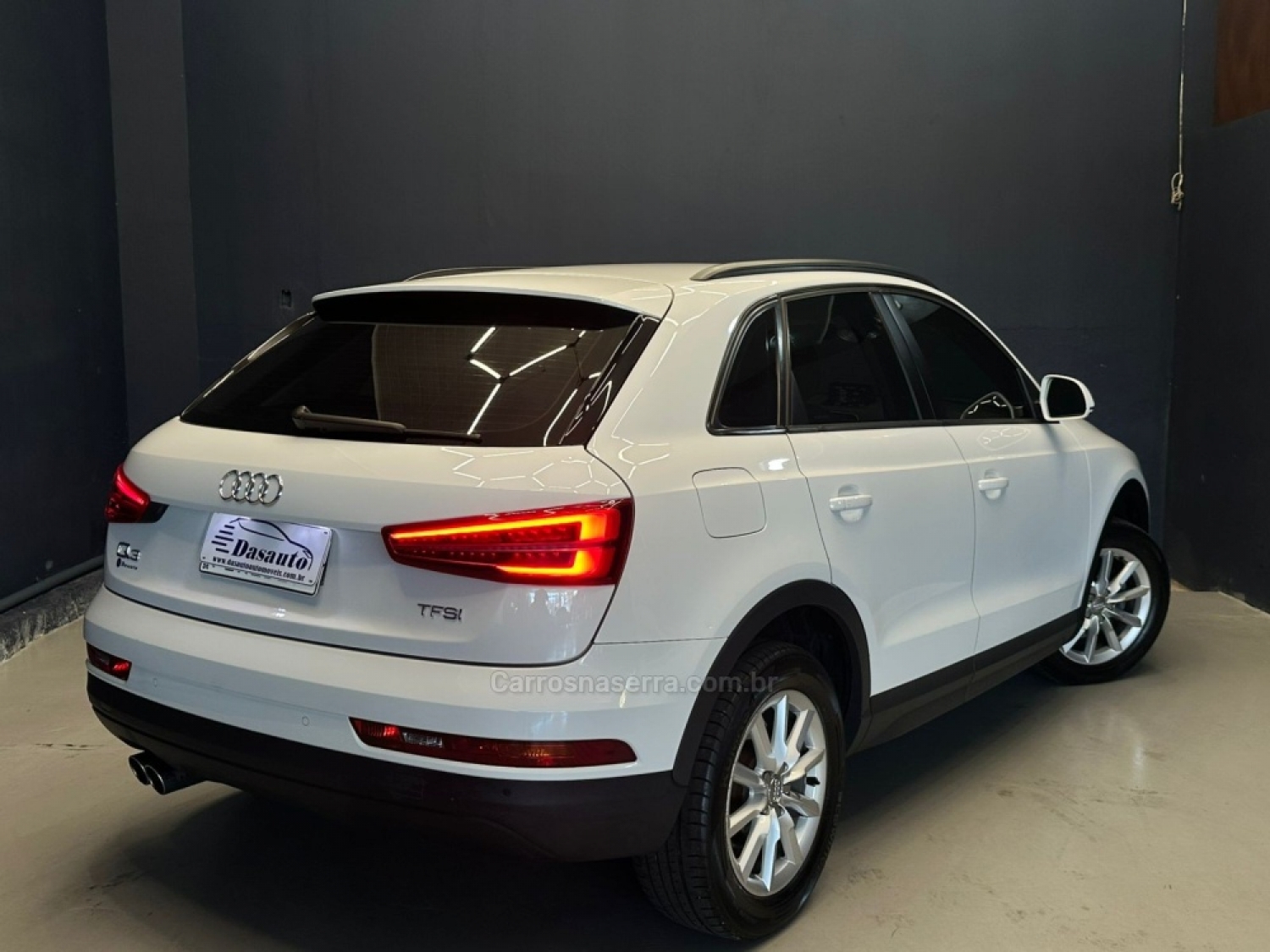 AUDI - Q3 - 2015/2016 - Branca - R$ 98.000,00