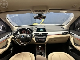 BMW - X1 2.0 16V TURBO ACTIVEFLEX SDRIVE20I 4P AUTOMÁTICO - 2017/2018 - BRANCA - R$ 137.000,00