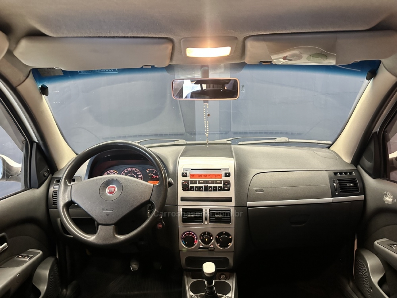 FIAT - PALIO - 2009/2010 - Branca - R$ 31.800,00