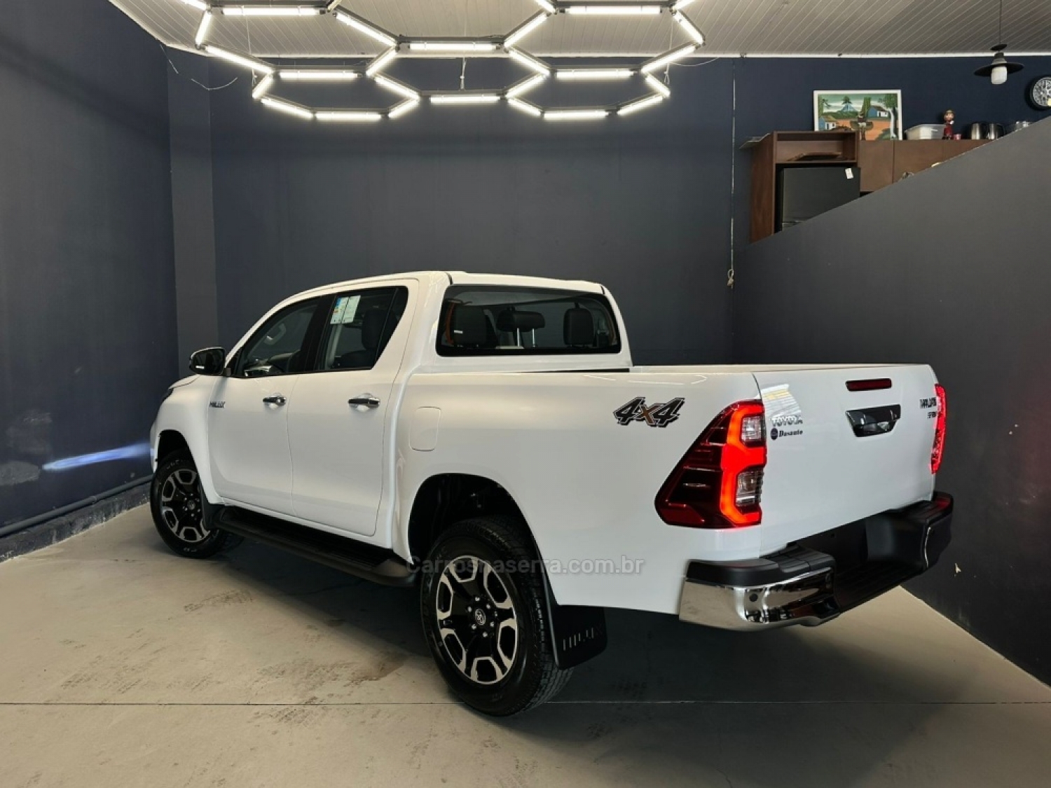 TOYOTA - HILUX - 2025/2025 - Branca - Sob Consulta