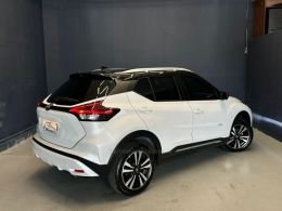 NISSAN - KICKS - 2024/2024 - Branca - R$ 155.000,00