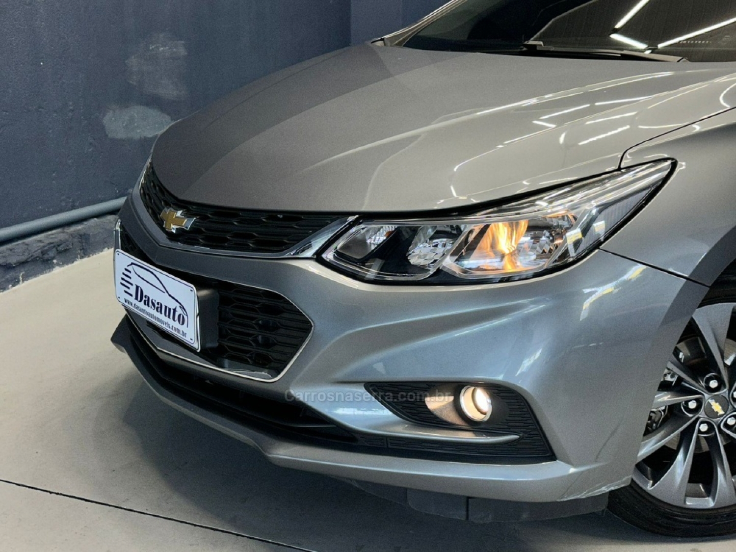 CHEVROLET - CRUZE - 2017/2018 - Cinza - R$ 84.800,00