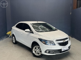 CHEVROLET - PRISMA 1.4 MPFI LTZ 8V FLEX 4P MANUAL - 2013/2014 - BRANCA - R$ 54.800,00