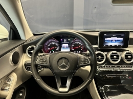 MERCEDES-BENZ - C 180 - 2017/2018 - Branca - R$ 158.000,00