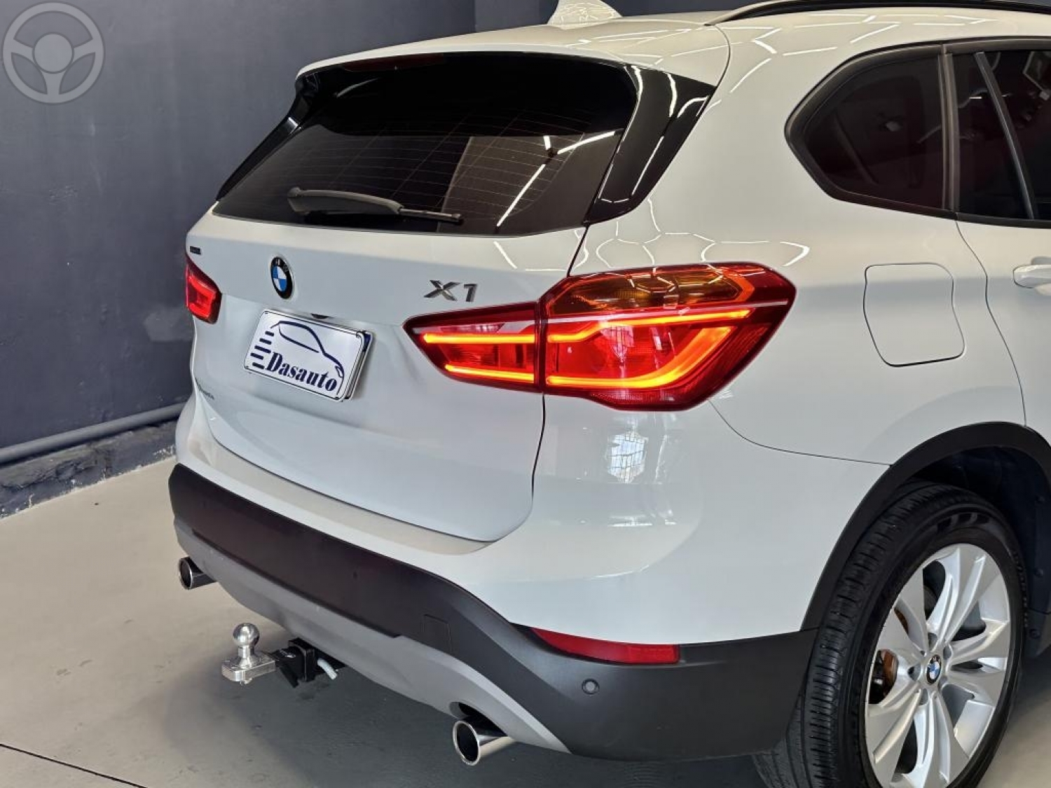 BMW - X1 2.0 16V TURBO ACTIVEFLEX SDRIVE20I 4P AUTOMÁTICO - 2017/2018 - BRANCA - R$ 137.000,00