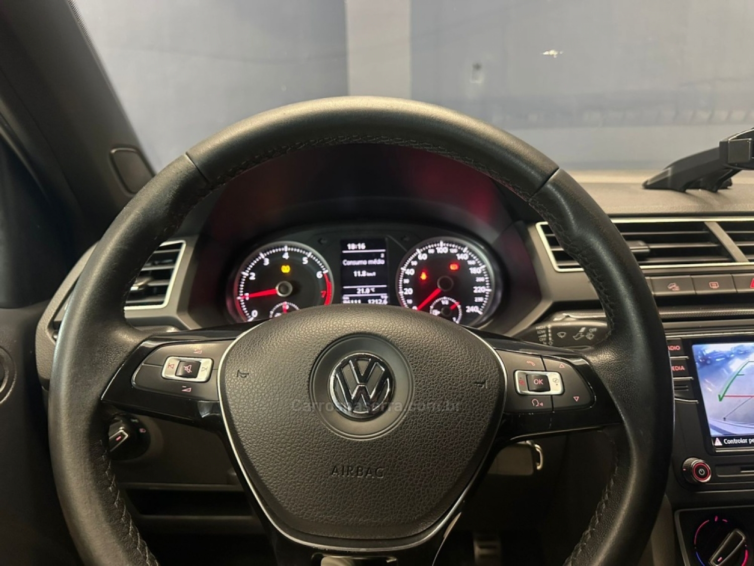 VOLKSWAGEN - SAVEIRO - 2019/2020 - Prata - R$ 88.000,00