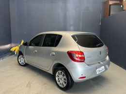 RENAULT - SANDERO - 2014/2015 - Prata - R$ 39.800,00