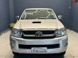 TOYOTA - HILUX - 2006/2006 - Prata - R$ 98.000,00