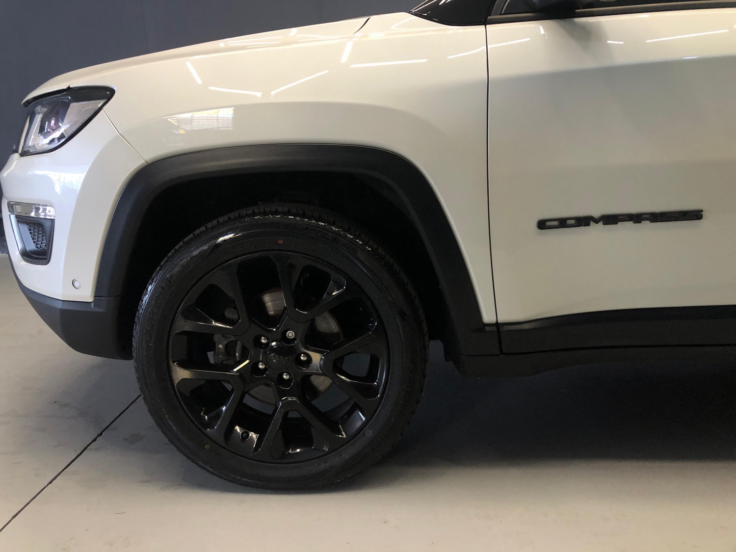 JEEP - COMPASS - 2019/2019 - Branca - R$ 133.000,00