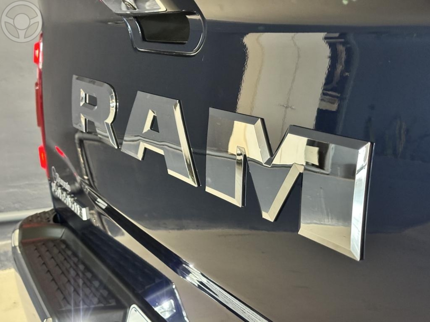 RAM - 2500 LARAMIE 6.7 NIGHT ED TURBO CD 4X4 DIESEL 4P AUTOMÁTICO - 2021/2021 - AZUL - R$ 378.000,00