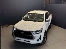 TOYOTA - HILUX - 2025/2025 - Branca - Sob Consulta