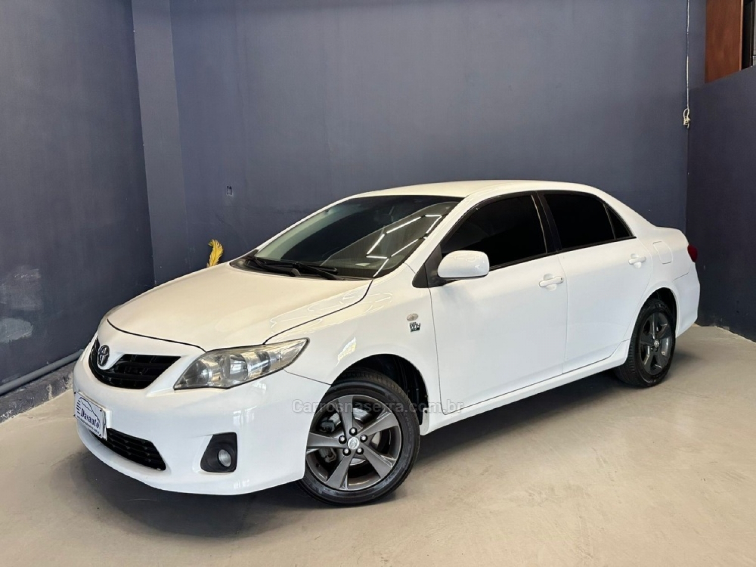 TOYOTA - COROLLA - 2014/2014 - Branca - R$ 68.800,00