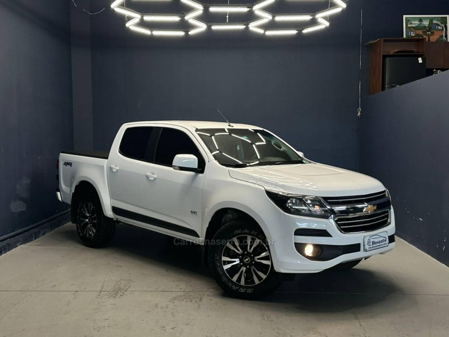 CHEVROLET - S10 - 2018/2019 - Branca - R$ 148.000,00