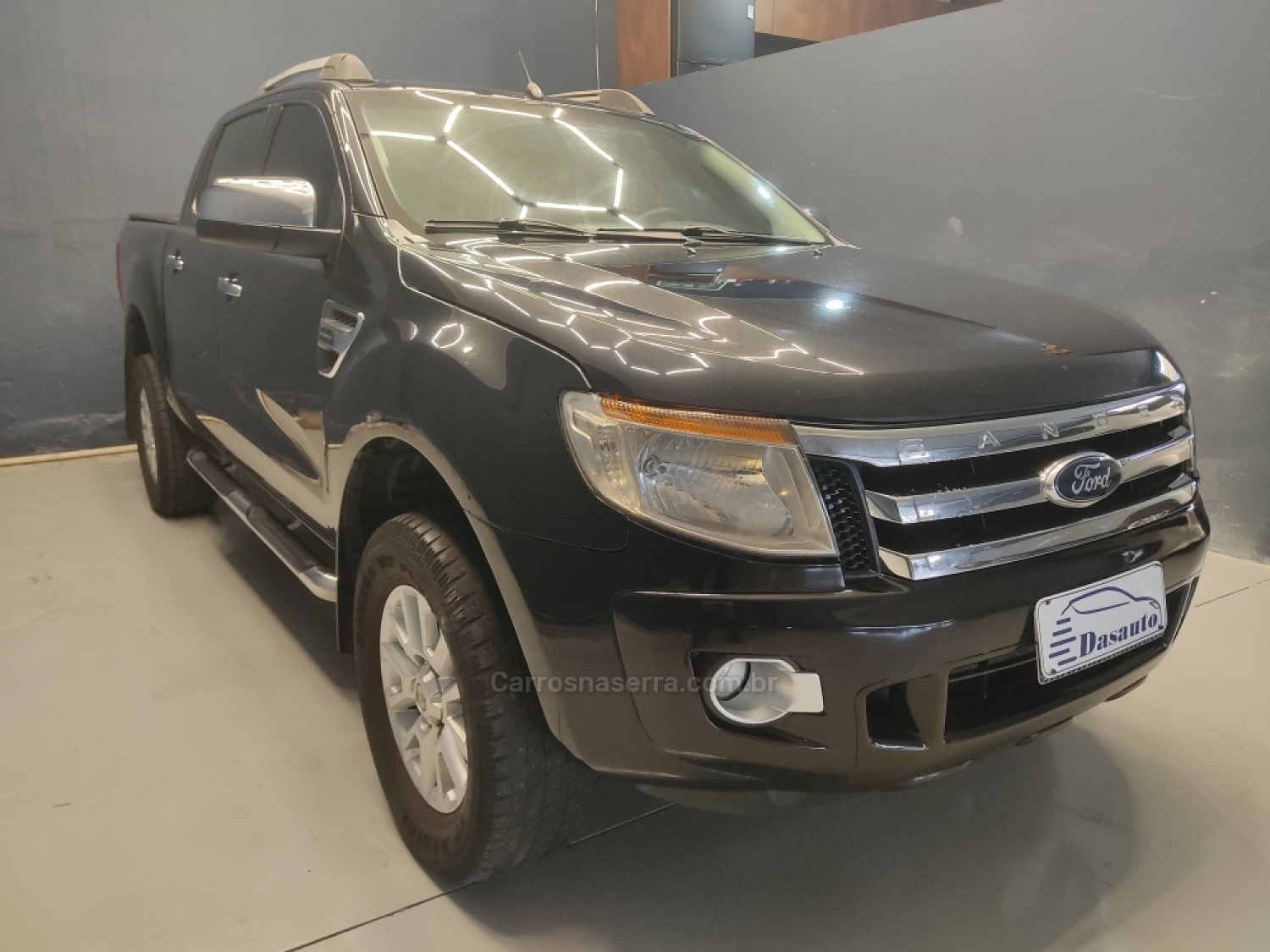 FORD - RANGER - 2012/2013 - Preta - R$ 86.000,00