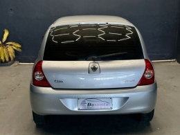 RENAULT - CLIO - 2006/2007 - Prata - R$ 17.000,00